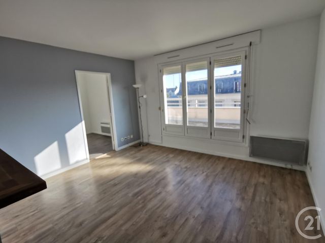 Afficher la photo en grand Appartement F4 à vendre - 5 pièces - 98.16 m2 - PONTOISE - 95 - ILE-DE-FRANCE - Century 21 Osmose