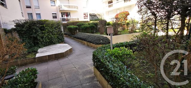 Afficher la photo en grand Appartement F4 à vendre - 5 pièces - 98.16 m2 - PONTOISE - 95 - ILE-DE-FRANCE - Century 21 Osmose