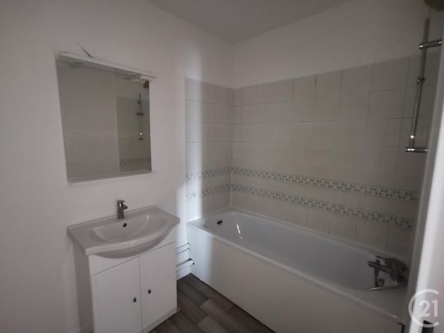Afficher la photo en grand Appartement F4 à vendre - 5 pièces - 98.16 m2 - PONTOISE - 95 - ILE-DE-FRANCE - Century 21 Osmose