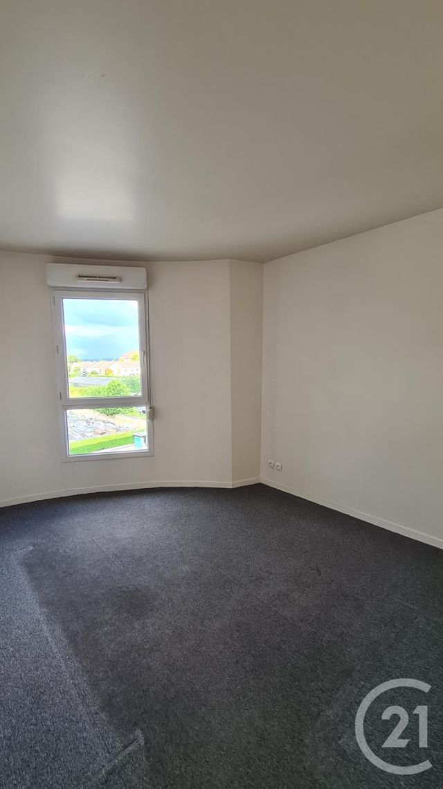 Afficher la photo en grand Appartement F4 à vendre - 4 pièces - 89.2 m2 - PONTOISE - 95 - ILE-DE-FRANCE - Century 21 Osmose