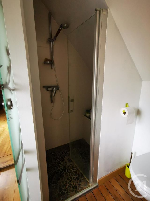 Appartement F3 à vendre - 3 pièces - 37.15 m2 - PONTOISE - 95 - ILE-DE-FRANCE - Century 21 Osmose Appartement F3 à vendre - 3 pièces - 37.15 m2 - PONTOISE - 95 - ILE-DE-FRANCE - Century 21 Osmose