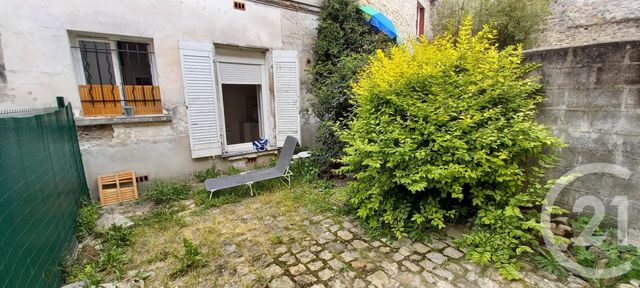 Afficher la photo en grand Appartement F1 à vendre - 1 pièce - 23.3 m2 - PONTOISE - 95 - ILE-DE-FRANCE - Century 21 Osmose
