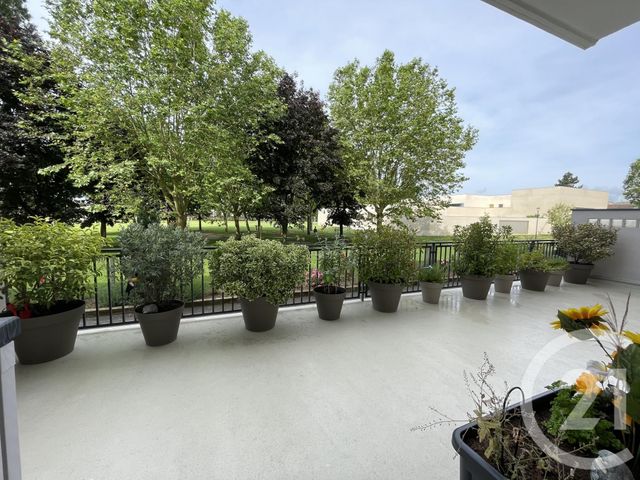 Afficher la photo en grand Appartement F4 à vendre - 4 pièces - 75.02 m2 - PONTOISE - 95 - ILE-DE-FRANCE - Century 21 Osmose