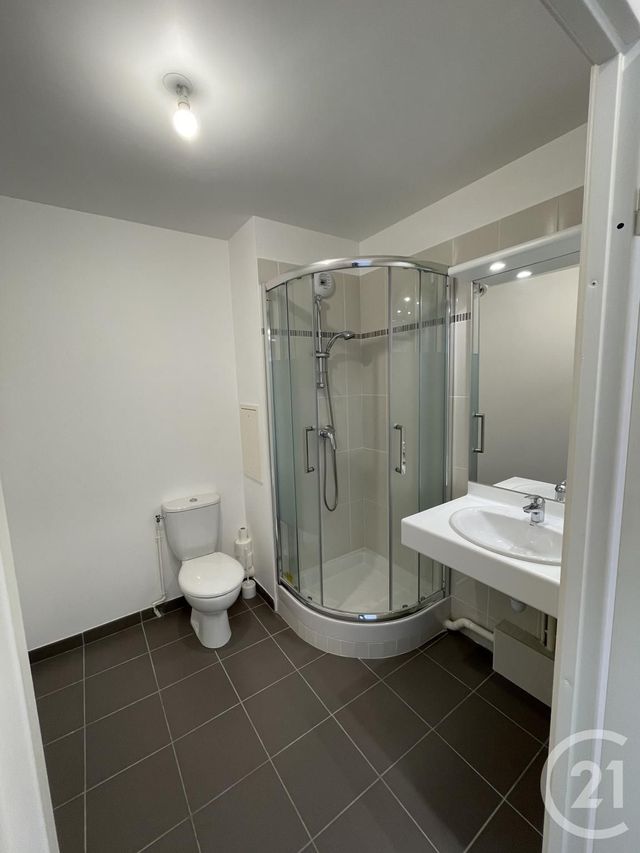 Afficher la photo en grand appartement à vendre - 2 pièces - 39.68 m2 - PONTOISE - 95 - ILE-DE-FRANCE - Century 21 Osmose