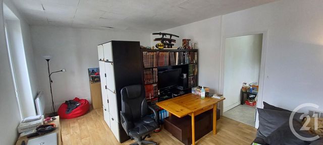 Afficher la photo en grand Appartement à vendre - 2 pièces - 46.85 m2 - PONTOISE - 95 - ILE-DE-FRANCE - Century 21 Osmose