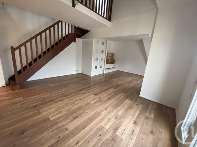 Appartement F2 à louer - 2 pièces - 60.02 m2 - PONTOISE - 95 - ILE-DE-FRANCE - Century 21 Osmose