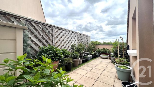 Appartement F3 à vendre - 3 pièces - 66.13 m2 - PONTOISE - 95 - ILE-DE-FRANCE - Century 21 Osmose