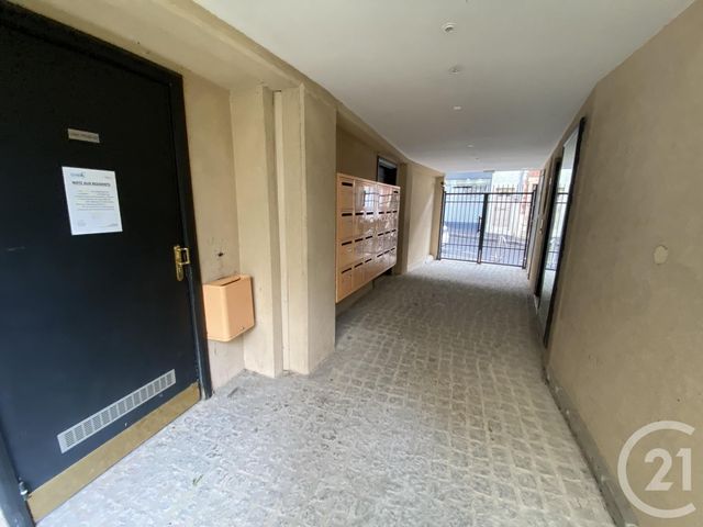 Appartement F2 à louer - 2 pièces - 39.1 m2 - PONTOISE - 95 - ILE-DE-FRANCE - Century 21 Osmose