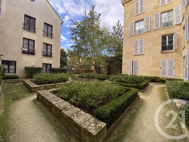 Appartement F2 à louer - 2 pièces - 39.1 m2 - PONTOISE - 95 - ILE-DE-FRANCE - Century 21 Osmose