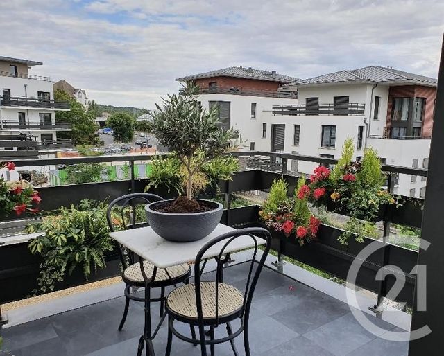 Appartement F4 à vendre - 4 pièces - 83.5 m2 - PONTOISE - 95 - ILE-DE-FRANCE - Century 21 Osmose