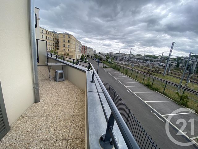 Appartement Studio à louer - 1 pièce - 25.05 m2 - PONTOISE - 95 - ILE-DE-FRANCE - Century 21 Osmose