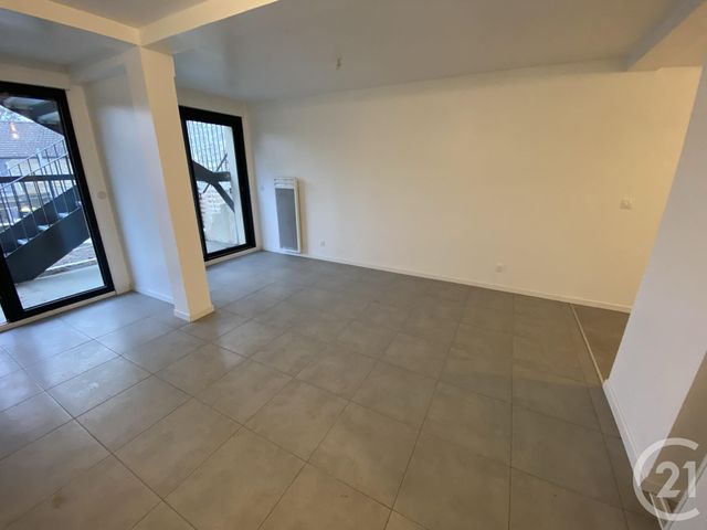 Appartement F2 à louer - 2 pièces - 45.07 m2 - OSNY - 95 - ILE-DE-FRANCE - Century 21 Osmose