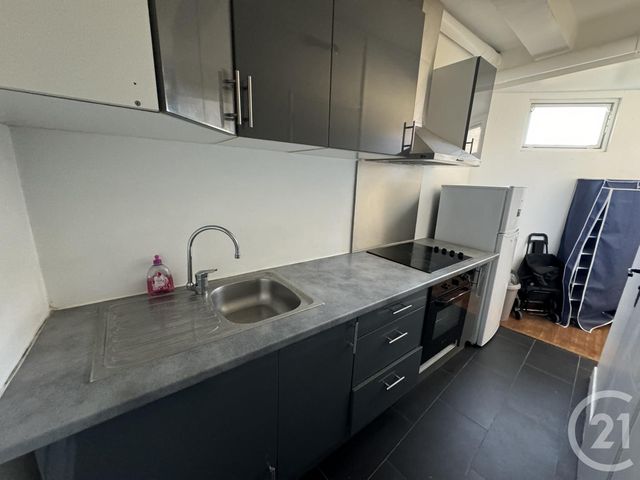 Appartement F1 à louer - 1 pièce - 34.77 m2 - PONTOISE - 95 - ILE-DE-FRANCE - Century 21 Osmose