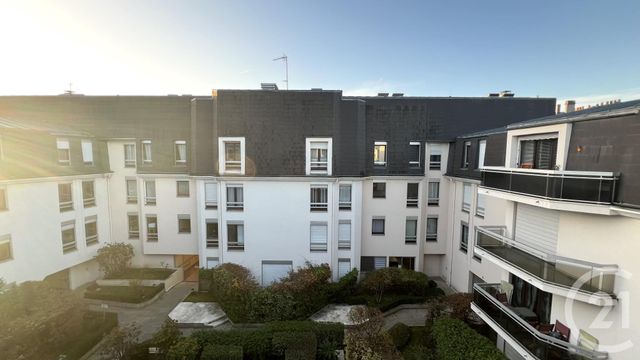 Appartement F2 à vendre - 2 pièces - 55.82 m2 - PONTOISE - 95 - ILE-DE-FRANCE - Century 21 Osmose