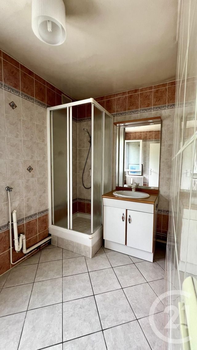 Afficher la photo en grand Appartement F2 à vendre - 2 pièces - 48.31 m2 - PONTOISE - 95 - ILE-DE-FRANCE - Century 21 Osmose