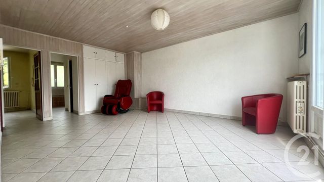 Afficher la photo en grand Appartement F2 à vendre - 2 pièces - 48.31 m2 - PONTOISE - 95 - ILE-DE-FRANCE - Century 21 Osmose