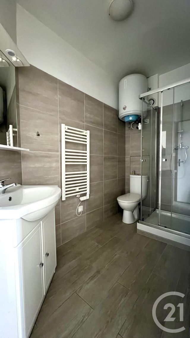 Appartement F2 à vendre - 2 pièces - 32.36 m2 - PONTOISE - 95 - ILE-DE-FRANCE - Century 21 Osmose