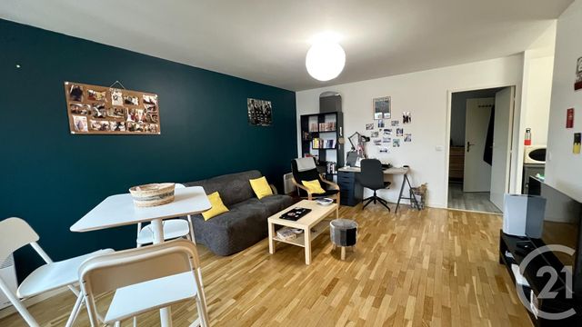 Appartement F2 à vendre - 2 pièces - 45.85 m2 - PONTOISE - 95 - ILE-DE-FRANCE - Century 21 Osmose