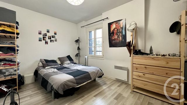 Afficher la photo en grand Appartement F2 à vendre - 2 pièces - 45.85 m2 - PONTOISE - 95 - ILE-DE-FRANCE - Century 21 Osmose