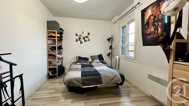 Afficher la photo en grand Appartement F2 à vendre - 2 pièces - 45.85 m2 - PONTOISE - 95 - ILE-DE-FRANCE - Century 21 Osmose