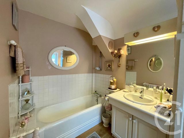 Afficher la photo en grand maison à vendre - 10 pièces - 321.15 m2 - PONTOISE - 95 - ILE-DE-FRANCE - Century 21 Osmose