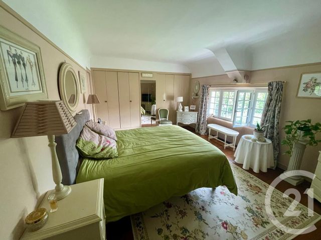 Afficher la photo en grand maison à vendre - 10 pièces - 321.15 m2 - PONTOISE - 95 - ILE-DE-FRANCE - Century 21 Osmose