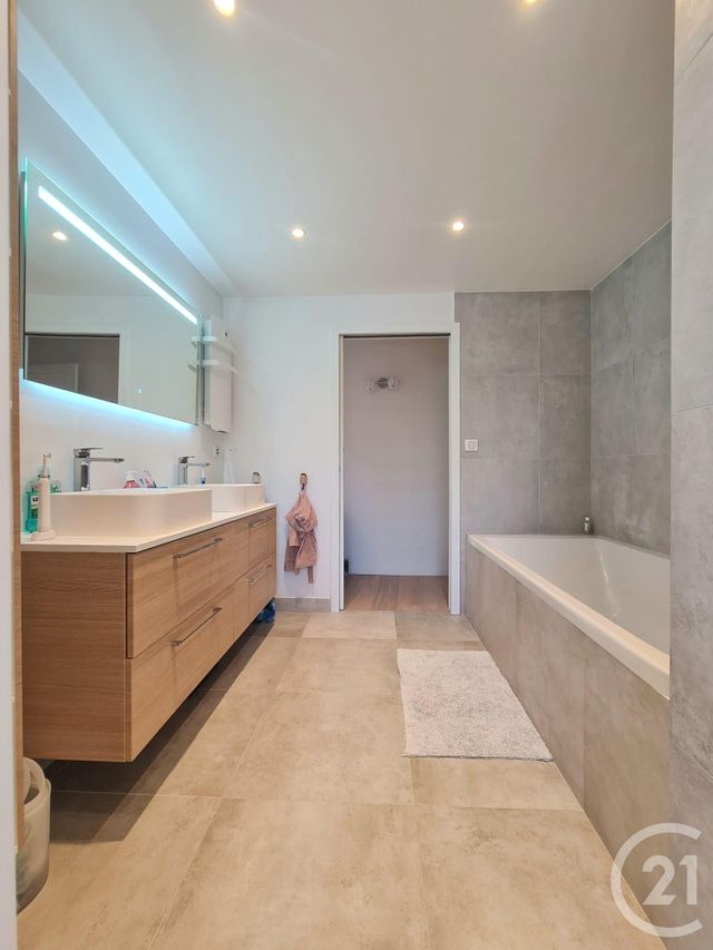 maison à vendre - 9 pièces - 270.0 m2 - PONTOISE - 95 - ILE-DE-FRANCE - Century 21 Osmose