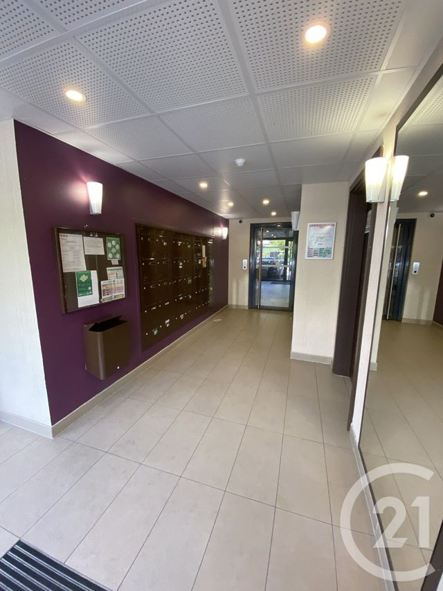 Appartement à vendre - 3 pièces - 57.35 m2 - ST OUEN L AUMONE - 95 - ILE-DE-FRANCE - Century 21 Osmose