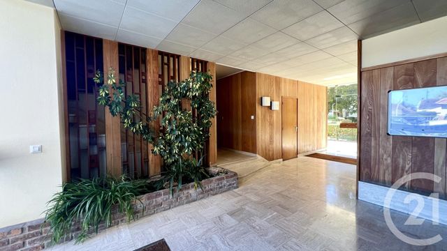 Appartement F5 à vendre - 5 pièces - 91.63 m2 - ST OUEN L AUMONE - 95 - ILE-DE-FRANCE - Century 21 Osmose