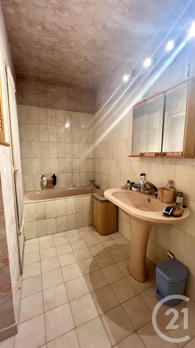 Appartement F5 à vendre - 5 pièces - 91.63 m2 - ST OUEN L AUMONE - 95 - ILE-DE-FRANCE - Century 21 Osmose