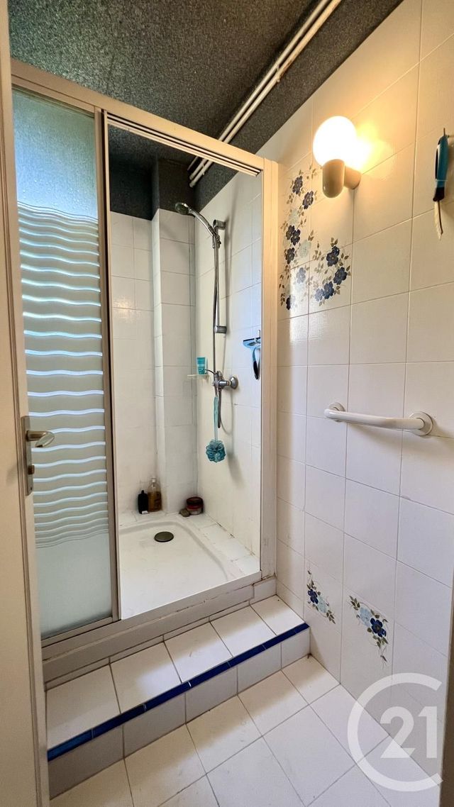 Appartement F5 à vendre - 5 pièces - 91.63 m2 - ST OUEN L AUMONE - 95 - ILE-DE-FRANCE - Century 21 Osmose