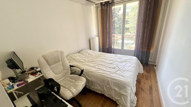 Appartement F5 à vendre - 5 pièces - 91.63 m2 - ST OUEN L AUMONE - 95 - ILE-DE-FRANCE - Century 21 Osmose