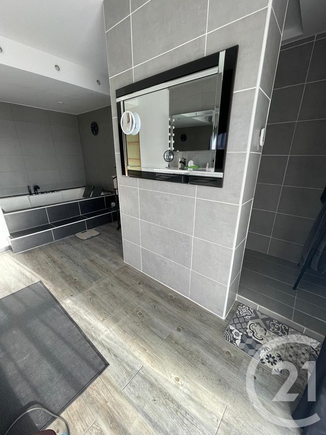 Appartement à vendre - 6 pièces - 162.08 m2 - PONTOISE - 95 - ILE-DE-FRANCE - Century 21 Osmose