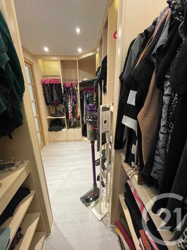 Appartement à vendre - 6 pièces - 162.08 m2 - PONTOISE - 95 - ILE-DE-FRANCE - Century 21 Osmose