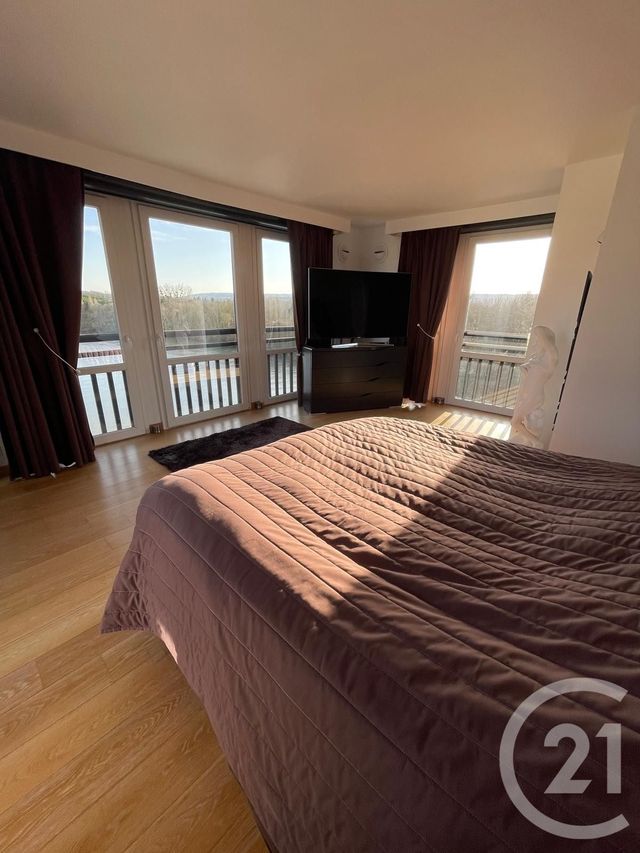 Appartement à vendre - 6 pièces - 162.08 m2 - PONTOISE - 95 - ILE-DE-FRANCE - Century 21 Osmose