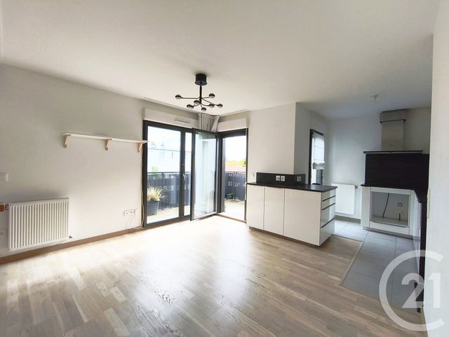 Afficher la photo en grand Appartement Duplex à vendre - 4 pièces - 79.4 m2 - PONTOISE - 95 - ILE-DE-FRANCE - Century 21 Osmose