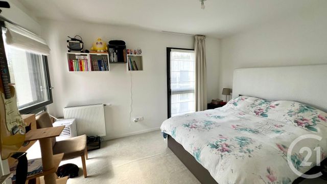 Afficher la photo en grand Appartement Duplex à vendre - 4 pièces - 79.4 m2 - PONTOISE - 95 - ILE-DE-FRANCE - Century 21 Osmose