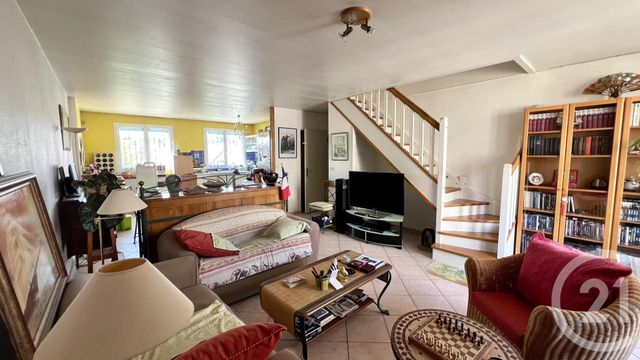 Afficher la photo en grand Appartement F5 à vendre - 5 pièces - 90.21 m2 - ST OUEN L AUMONE - 95 - ILE-DE-FRANCE - Century 21 Osmose