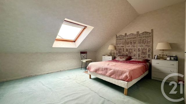 Afficher la photo en grand Appartement F5 à vendre - 5 pièces - 90.21 m2 - ST OUEN L AUMONE - 95 - ILE-DE-FRANCE - Century 21 Osmose