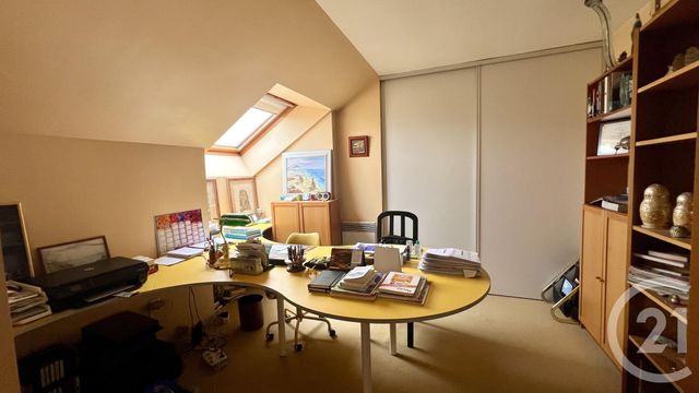 Afficher la photo en grand Appartement F5 à vendre - 5 pièces - 90.21 m2 - ST OUEN L AUMONE - 95 - ILE-DE-FRANCE - Century 21 Osmose