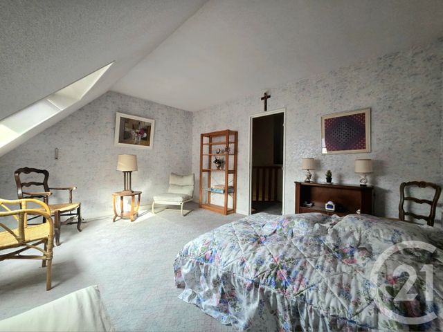 Afficher la photo en grand maison à vendre - 9 pièces - 231.0 m2 - PONTOISE - 95 - ILE-DE-FRANCE - Century 21 Osmose