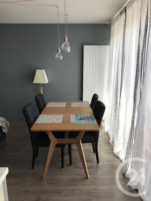 Appartement F3 à vendre - 3 pièces - 61.07 m2 - PONTOISE - 95 - ILE-DE-FRANCE - Century 21 Osmose