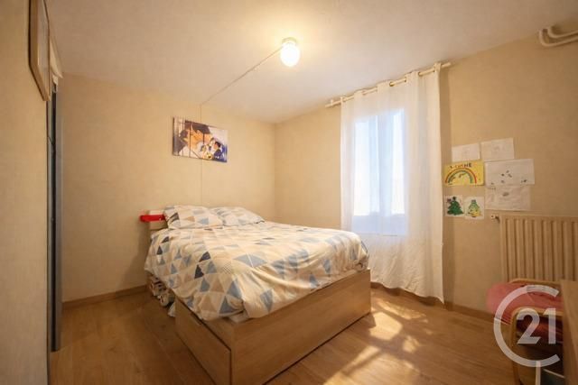 Appartement F4 à vendre - 4 pièces - 80.94 m2 - PONTOISE - 95 - ILE-DE-FRANCE - Century 21 Osmose