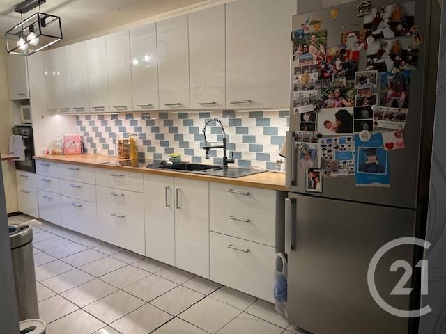 Appartement F4 à vendre - 4 pièces - 80.94 m2 - PONTOISE - 95 - ILE-DE-FRANCE - Century 21 Osmose