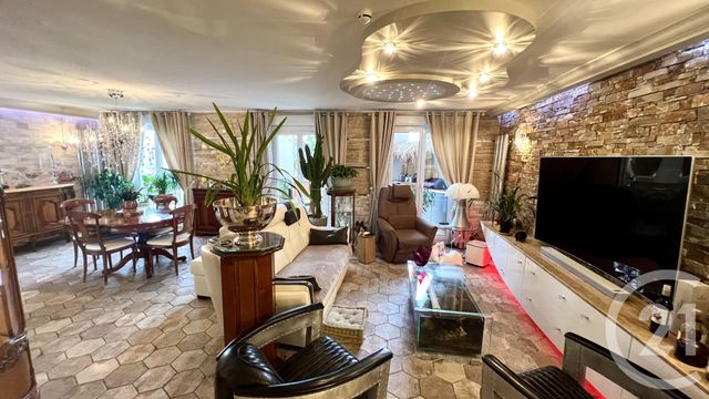 Appartement F5 à vendre - 5 pièces - 102.18 m2 - ST OUEN L AUMONE - 95 - ILE-DE-FRANCE - Century 21 Osmose