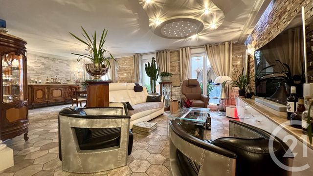 Appartement F5 à vendre - 5 pièces - 102.18 m2 - ST OUEN L AUMONE - 95 - ILE-DE-FRANCE - Century 21 Osmose