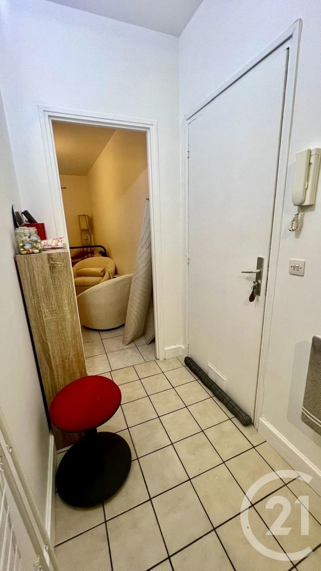 Appartement F1 à vendre - 1 pièce - 25.0 m2 - PONTOISE - 95 - ILE-DE-FRANCE - Century 21 Osmose