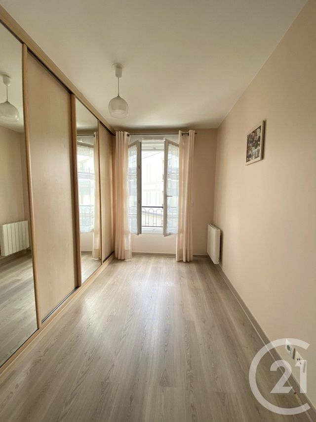Appartement à vendre - 5 pièces - 94.22 m2 - PONTOISE - 95 - ILE-DE-FRANCE - Century 21 Osmose
