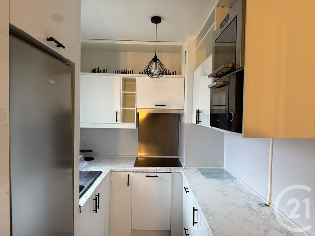 Appartement Studio à louer - 1 pièce - 34.0 m2 - PONTOISE - 95 - ILE-DE-FRANCE - Century 21 Osmose