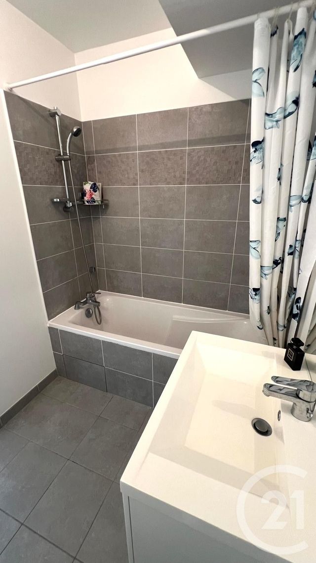 Appartement Duplex à vendre - 4 pièces - 78.47 m2 - PONTOISE - 95 - ILE-DE-FRANCE - Century 21 Osmose